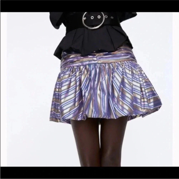 Zara metallic stripe puff Blogger favorite mini skirt - Picture 2 of 12